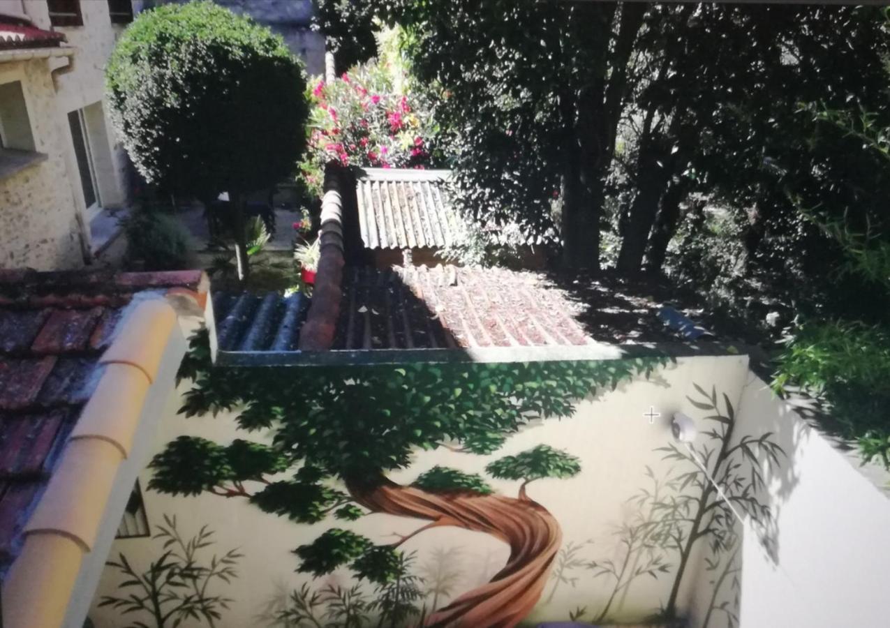 Suite Oisivete Avec Terrasse Vue Sur Patio Et Clim Montpellier Exterior foto